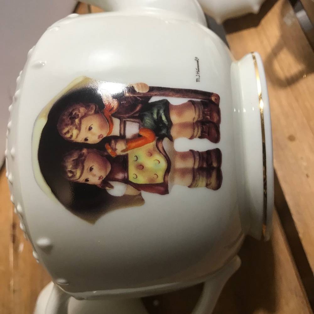 Hummel Stormy Weather Porcelain Tea Set - Picture 12 of 16
